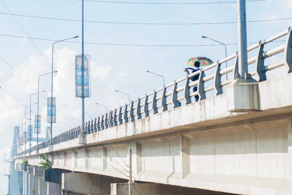 桥 城市 跑步 步行