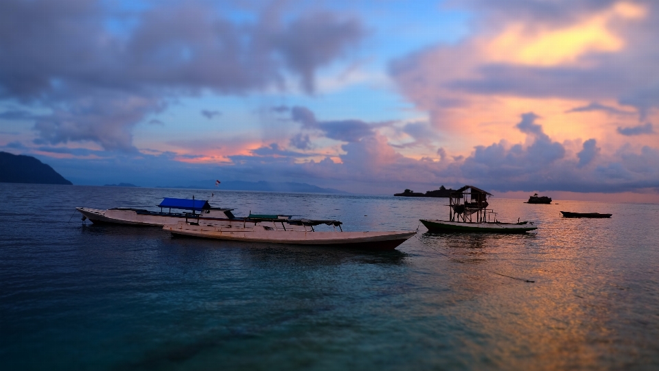 Sea sky body of water cloud