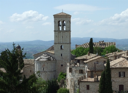 Assisi
 himmel mittelalterliche architektur
 stadt Foto