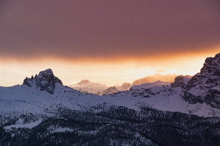 Snow sun sky mountainous landforms Photo