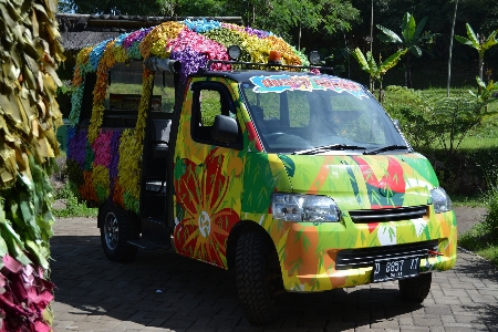 Foto Lucu mobil kendaraan bermotor
