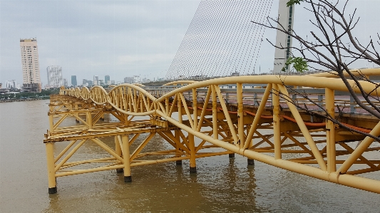 Foto Alam menjembatani struktur air