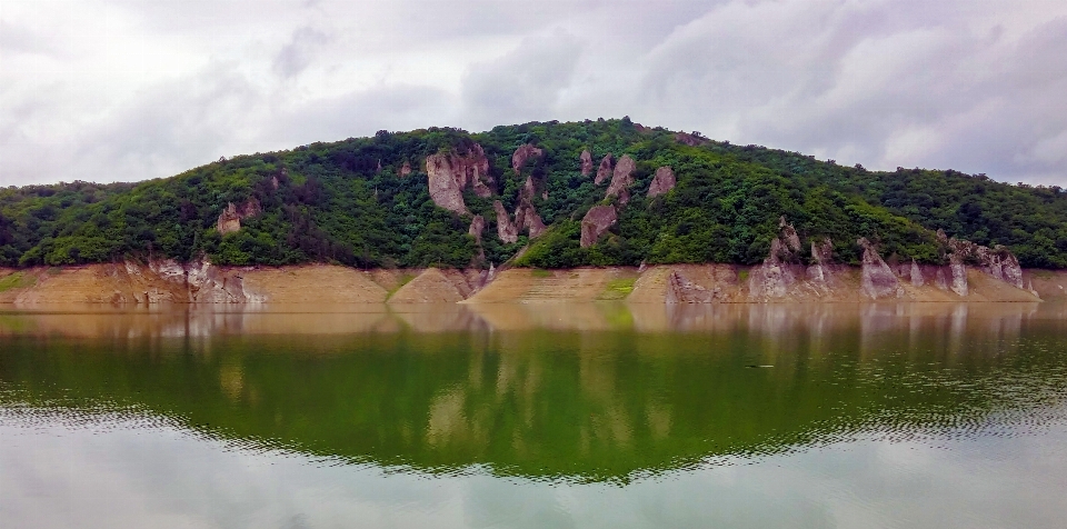 Gürcistan doğa refleks su