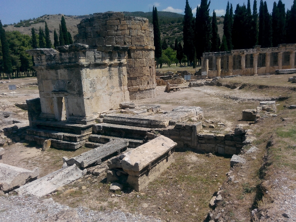 Nature site historique
 ruines histoire ancienne
