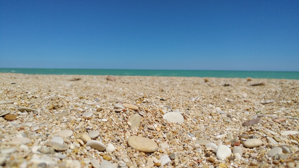 Sabbia spiaggia mare cielo