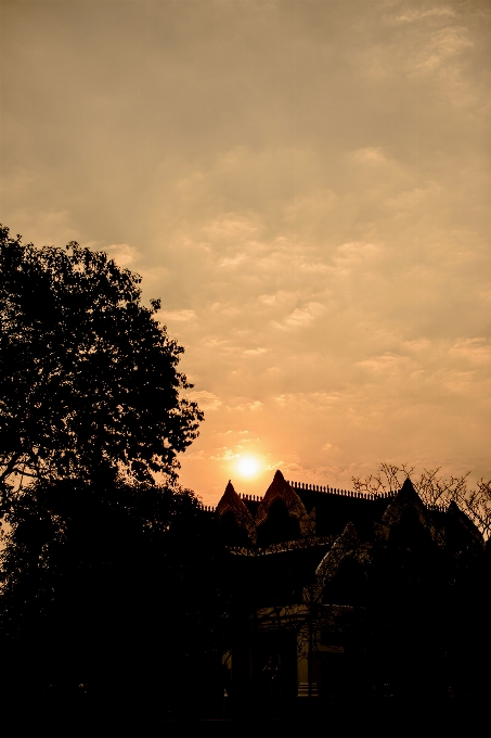 Soleil ciel nuage coucher de