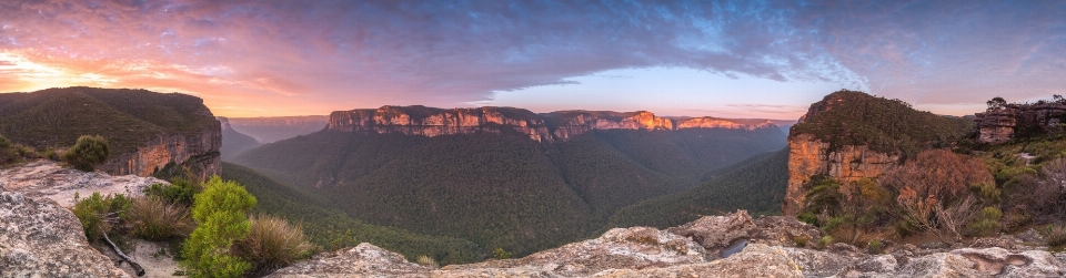 Walls sunrise blue mountains