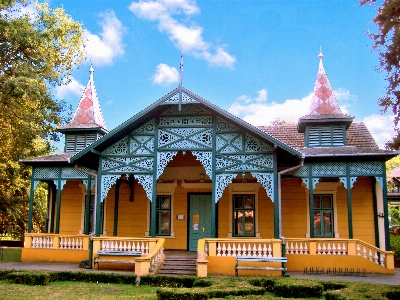 Foto Rumah villa pemisahan diri
 art deco