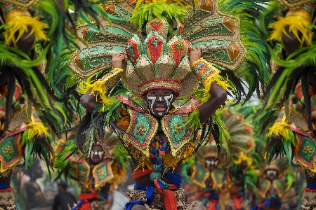 Foto Menari festival filipina karnaval