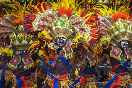 Foto Menari festival filipina karnaval