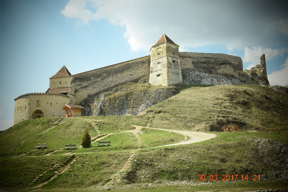 Fortezza
 cielo castello fortificazione
