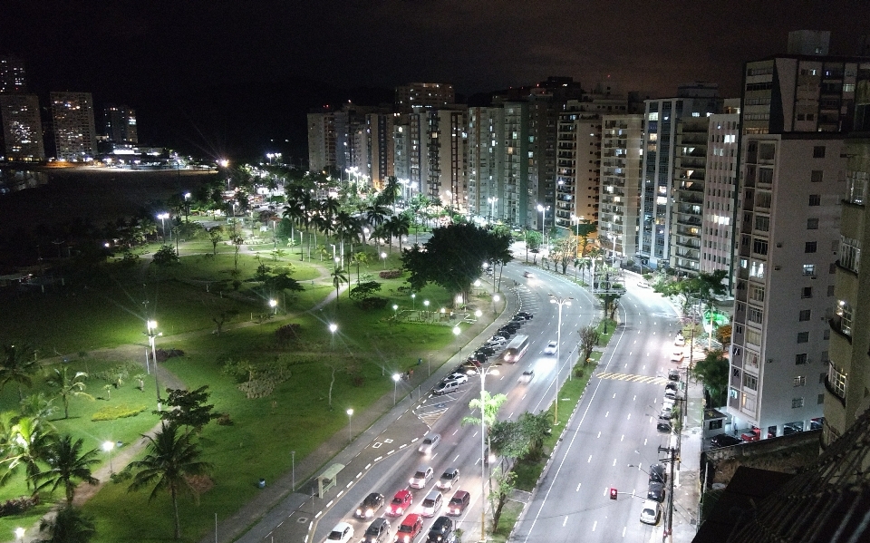 Pantai bangunan laut malam