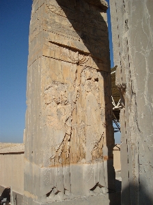 イラン 古代の歴史
 壁 彫刻
 写真