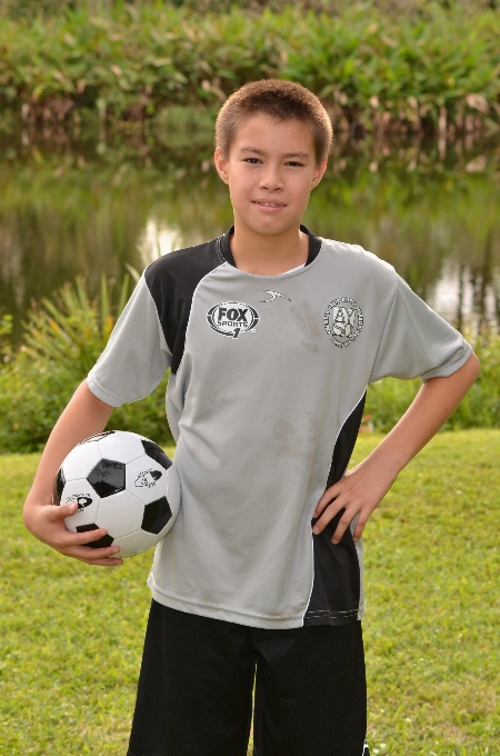 子供たち サッカー スポーツ tシャツ
