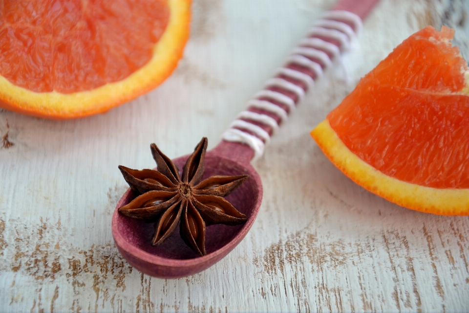 Anís
 especias ingredientes naranja roja
