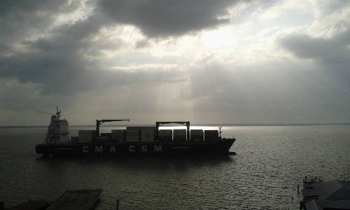 Bay ship sun sky Photo