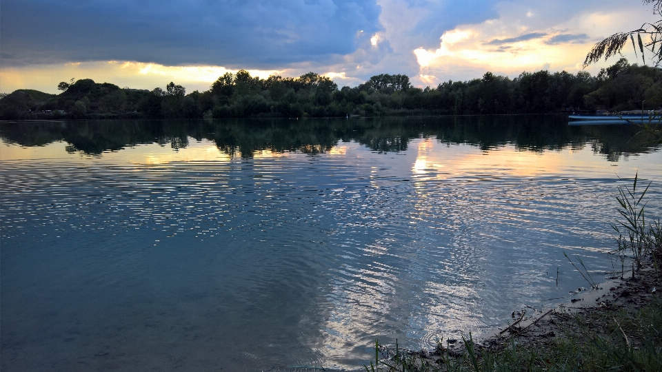 Manzara refleks gökyüzü su