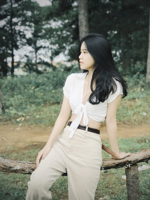 Model dalat vsco white