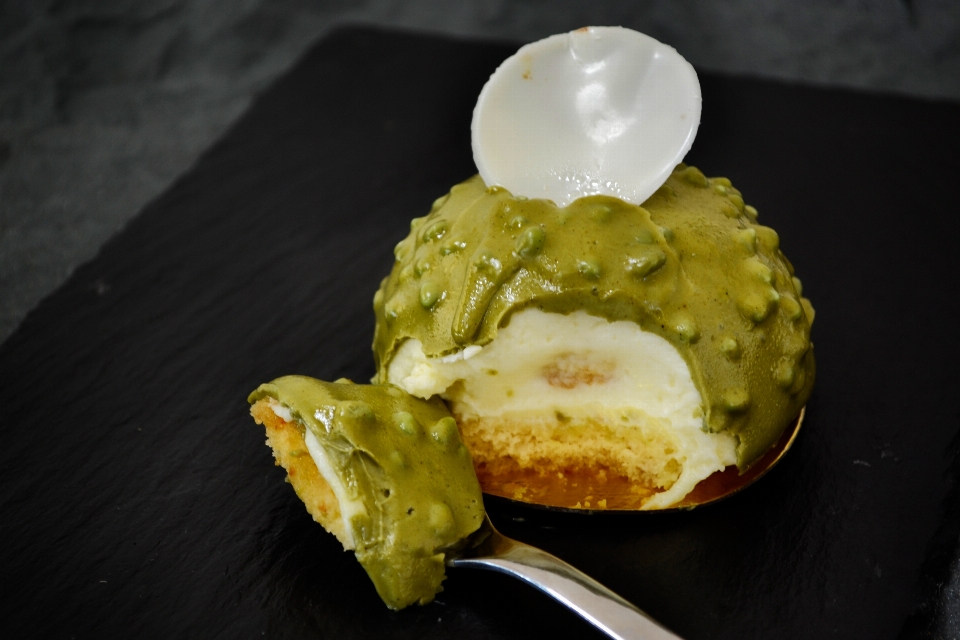 Matcha
 gâteau mordre cuillère