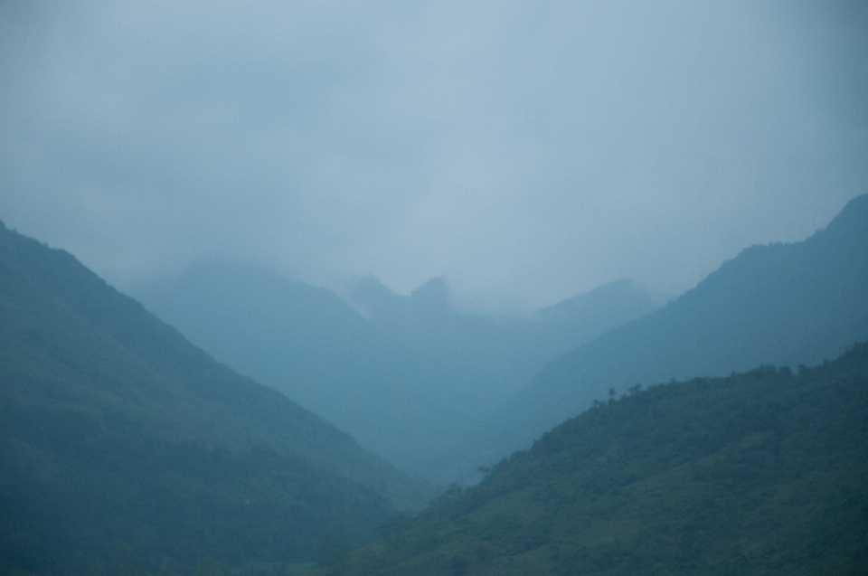 Montagna mattina morfologie montuose
 cielo