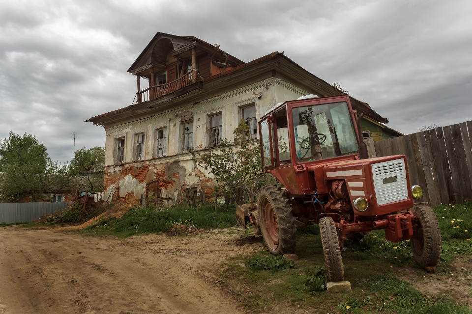 Traktör araç ulaşım kırsal alan
