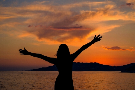 Sonnenuntergang frau silhouette himmel Foto