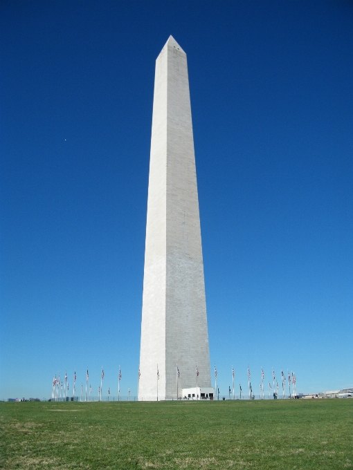 Washington dc district of columbia monument blue sky