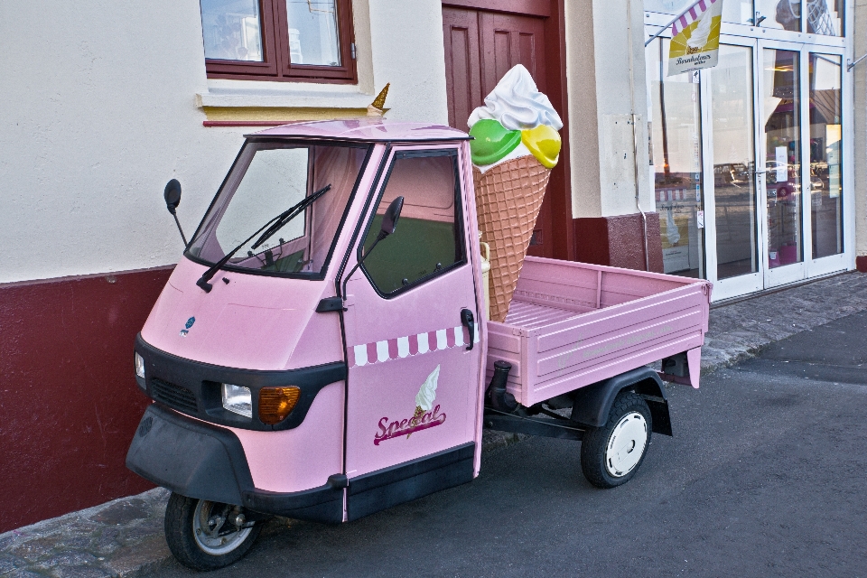 Voiture véhicule à moteur
 transport