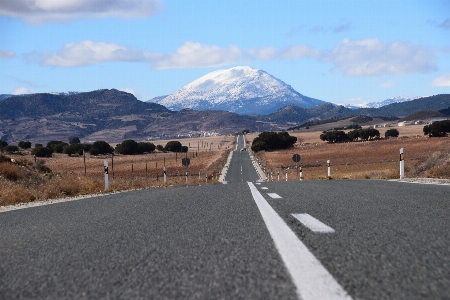 Way road mountain sky Photo