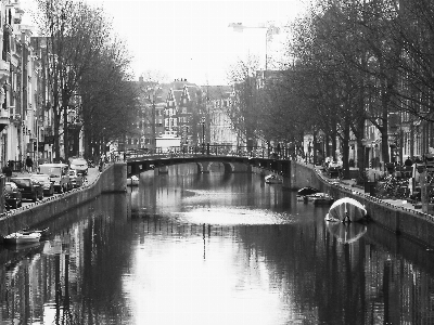 Foto Amsterdã preto e branco
 ponte cidade