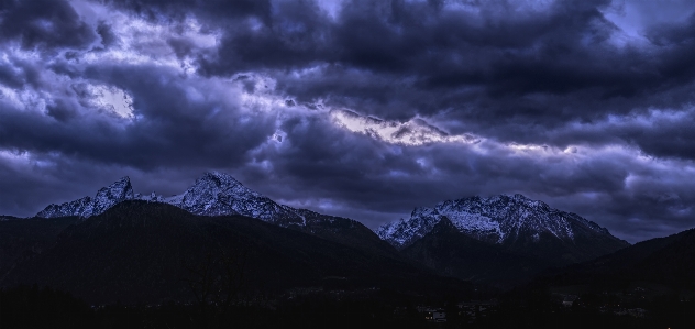 Foto Céu natureza nuvem cadeia de montanhas
