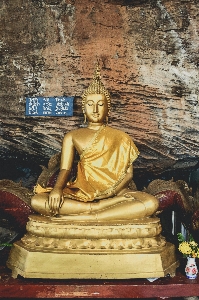 Foto Agama budha patung asia