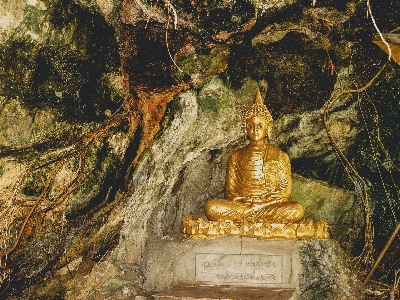 Foto Agama budha patung asia