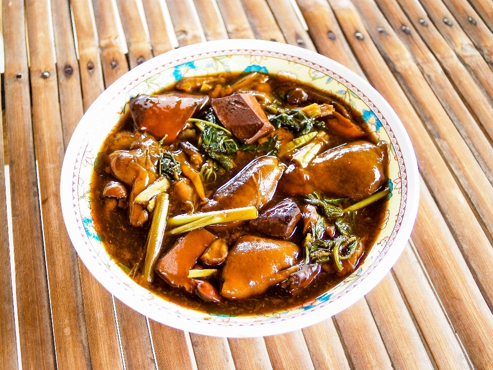 Tailandês apimentado cozinha comida