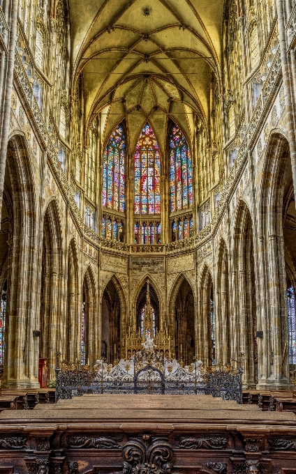 St.-veits-kathedrale
 kirche tschechien glasfenster
