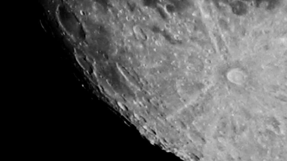 Lua preto e branco
 fotografia monocromática
 objeto astronômico
