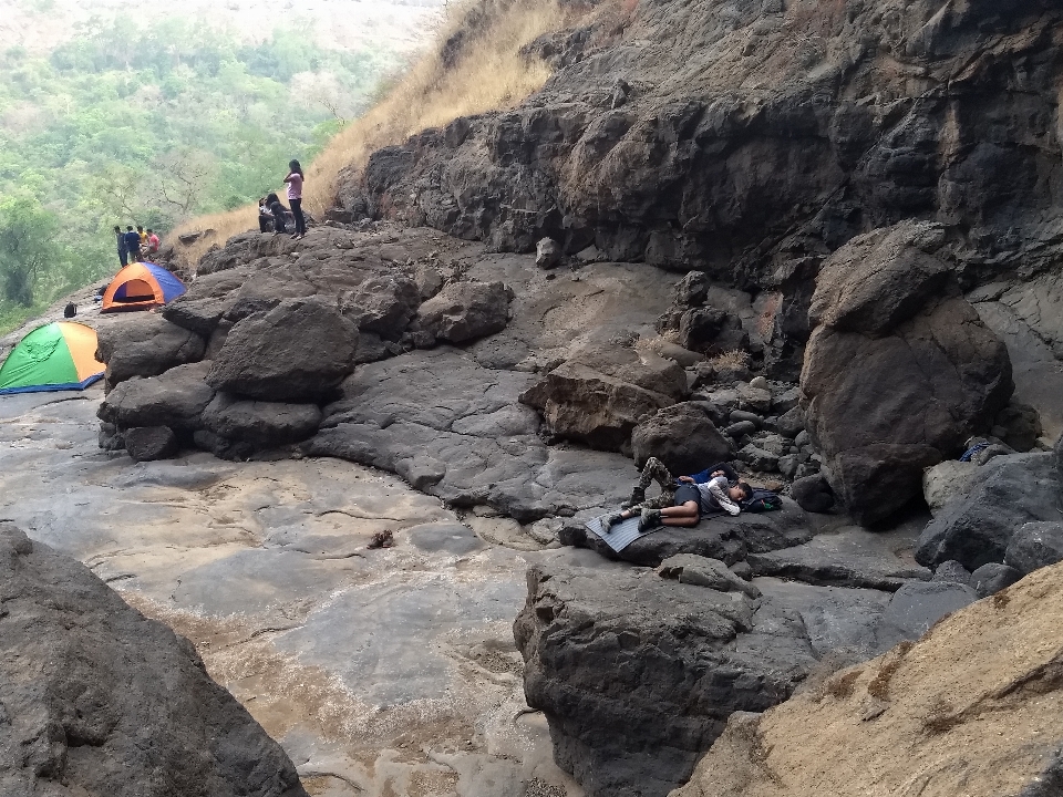 Natureza rock fenômeno geológico
 terreno