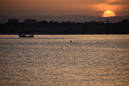 Sunset water sky waterway Photo