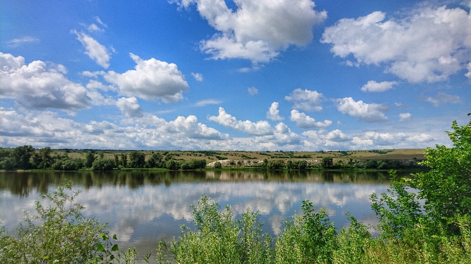 река облака небо леса