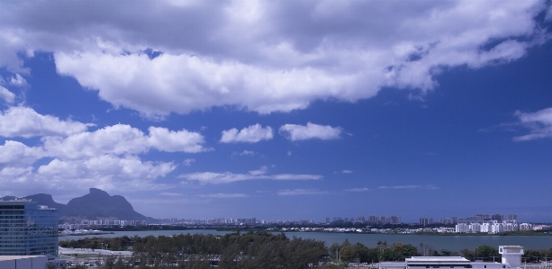 Foto Cielo lago barra da tijuca
 nube