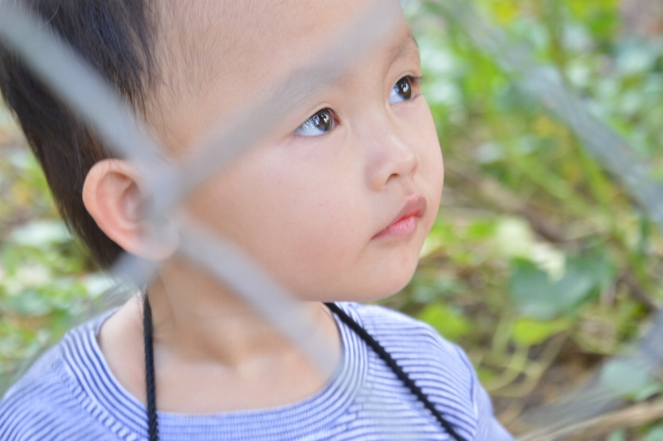 Children leaf photograph eyes