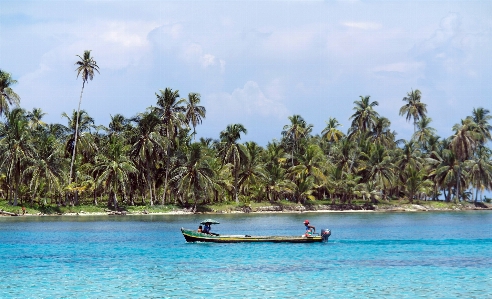 Island boat panama san blas Photo