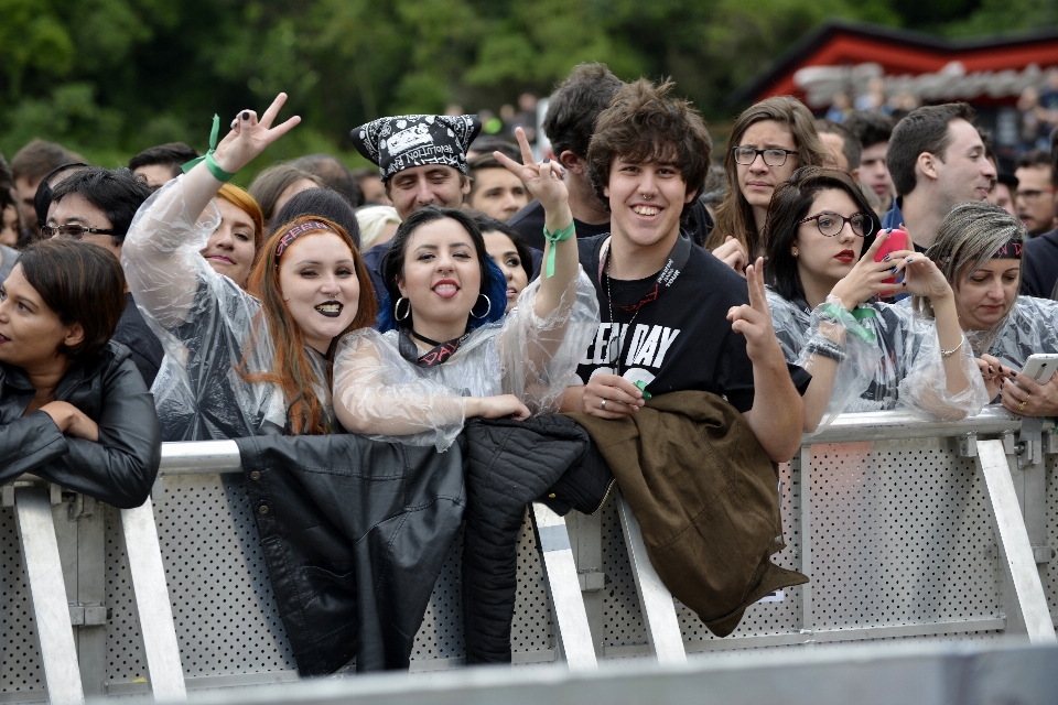 Rock rockroll
 montre foule