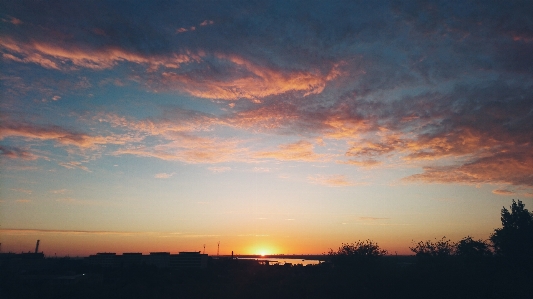 Sunrise volga red orange Photo