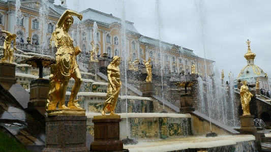 Photo Palais d'été
 statue repère sculpture