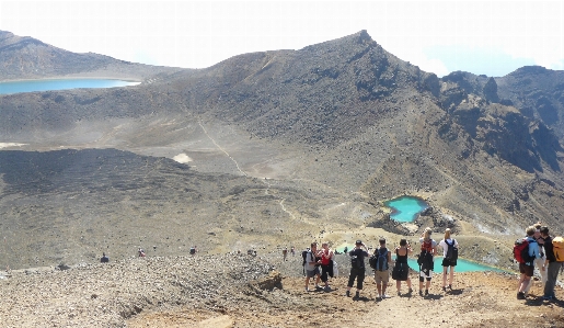 Foto Danau zamrud
 penyeberangan tongariro
 selandia baru punggung bukit
