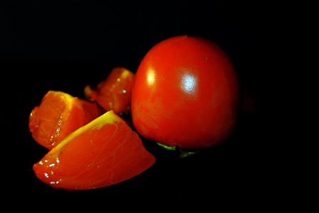 Foto Buah merah fotografi benda mati
 oranye