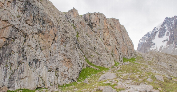 Mountains kyrgyzstan mountain mountainous landforms Photo