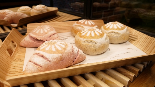 Foto Makanan toko roti yang dipanggang pembakaran
