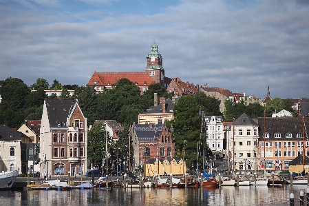 Zdjęcie Arteria wodna
 miasto woda port